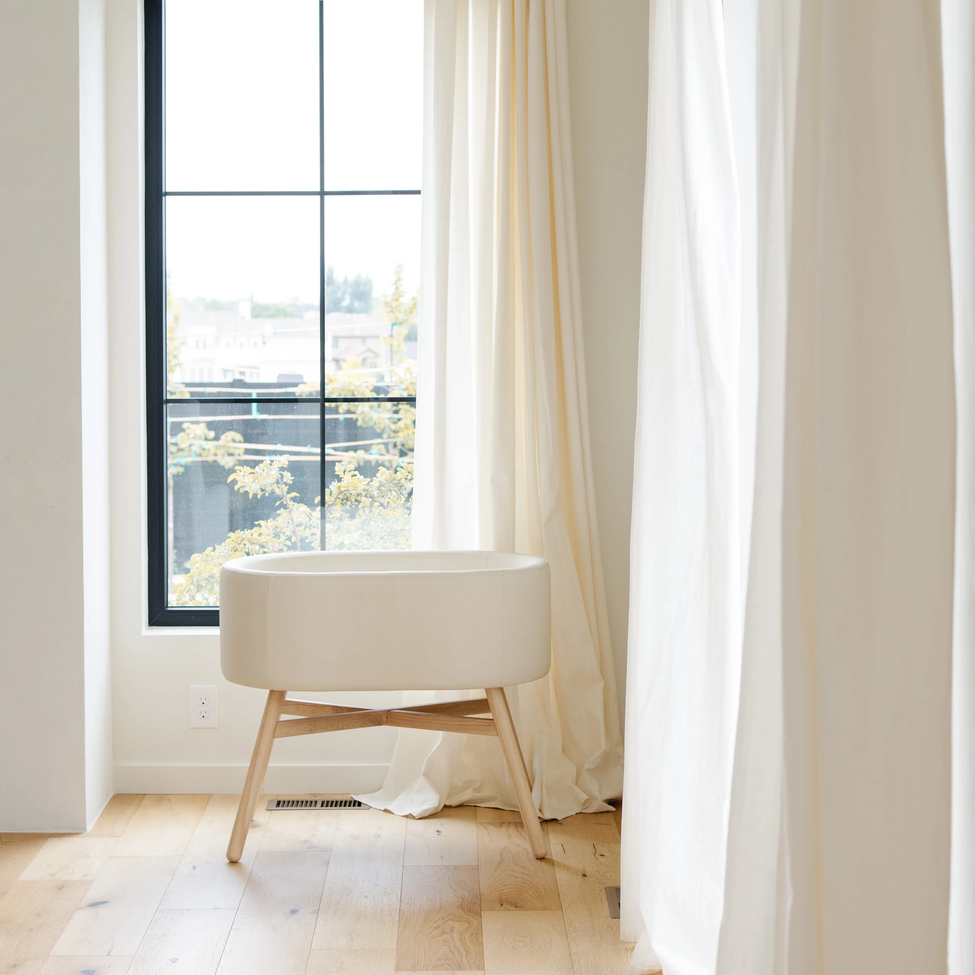 babyletto x GATHRE Capsule Bassinet - Image 20