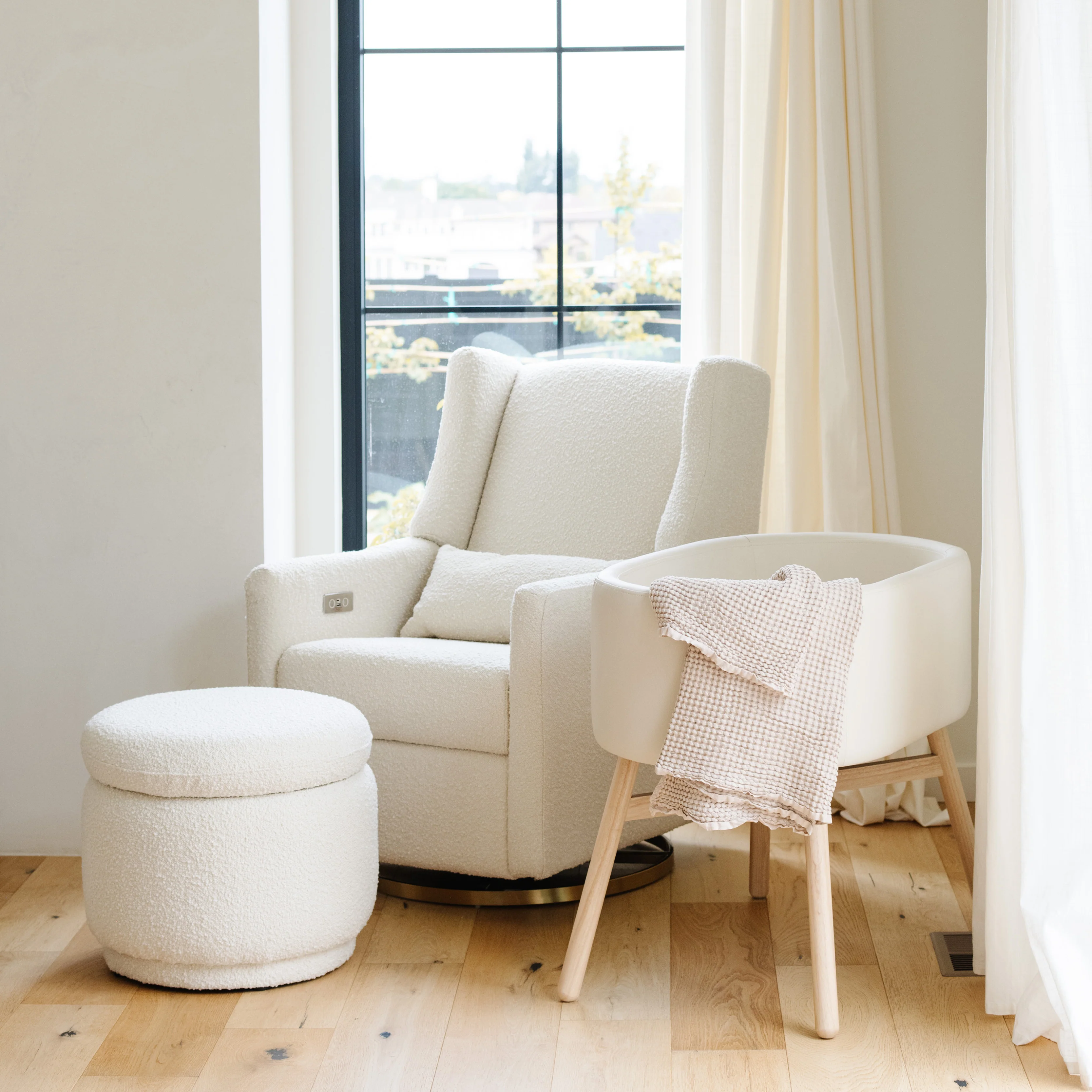babyletto x GATHRE Capsule Bassinet - Image 21