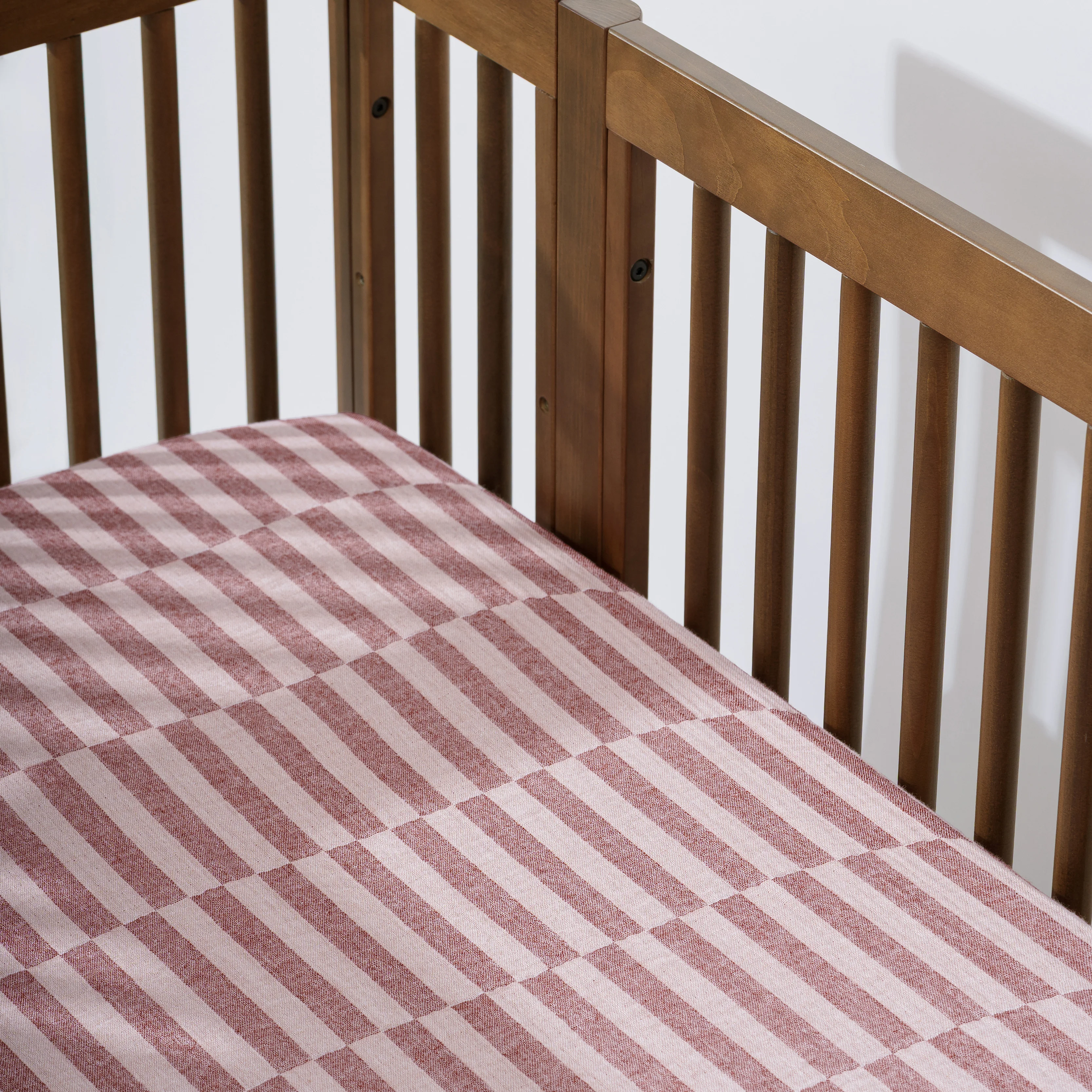 Crib Sheet in GOTS Certified Organic Muslin Cotton - Image 19