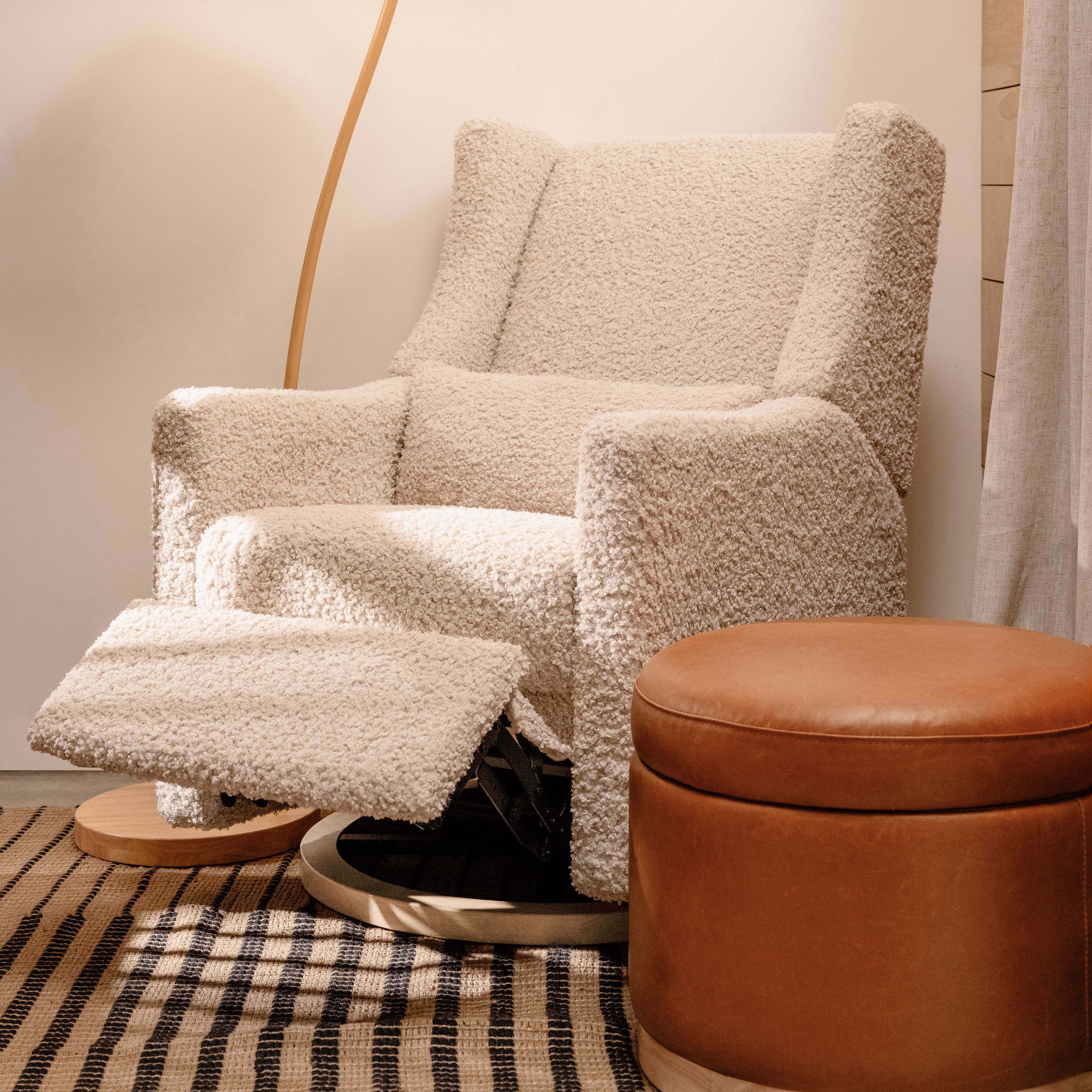 Kiwi Electronic Recliner and Swivel Glider with USB port - Image 61