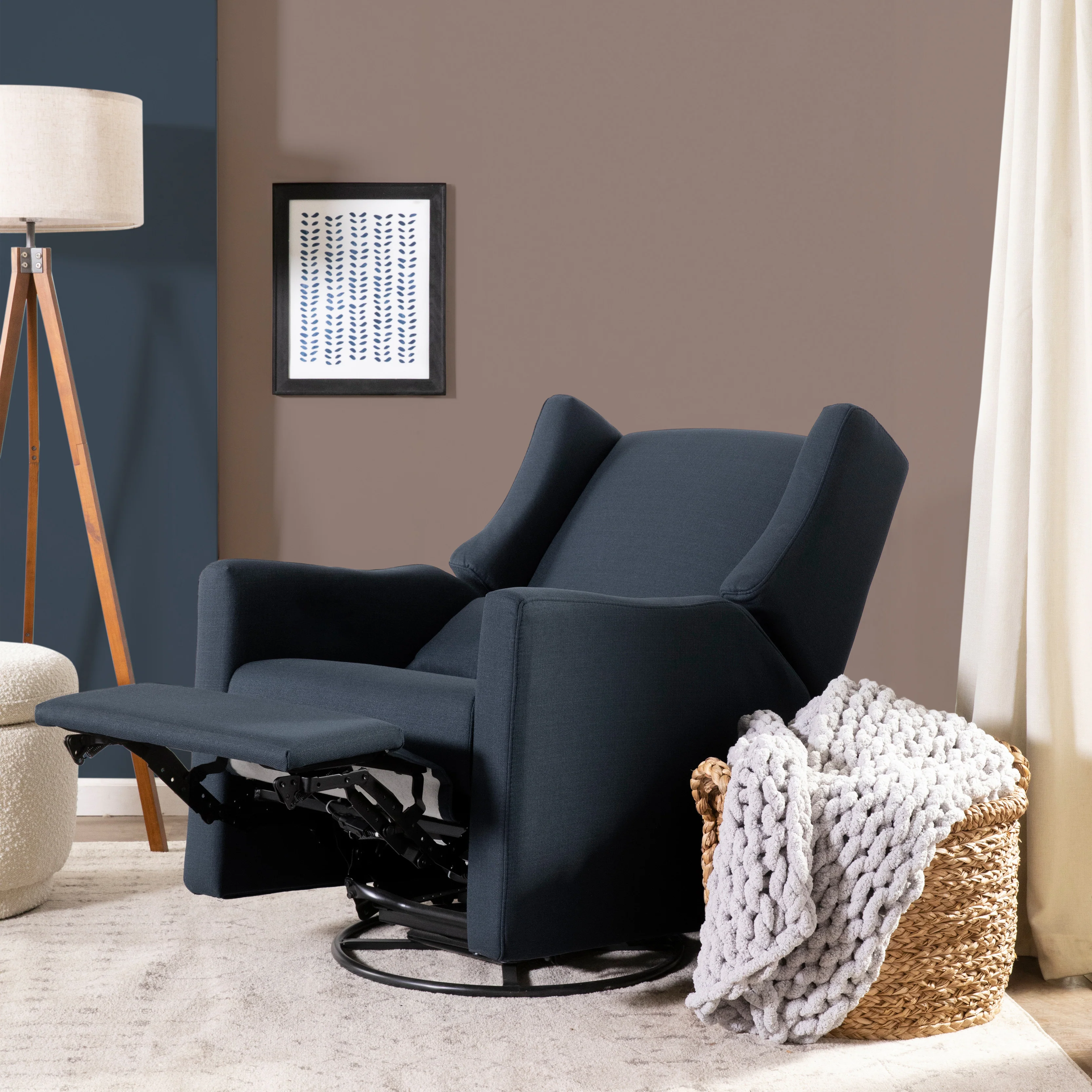 Kiwi Electronic Recliner and Swivel Glider with USB port - Image 89