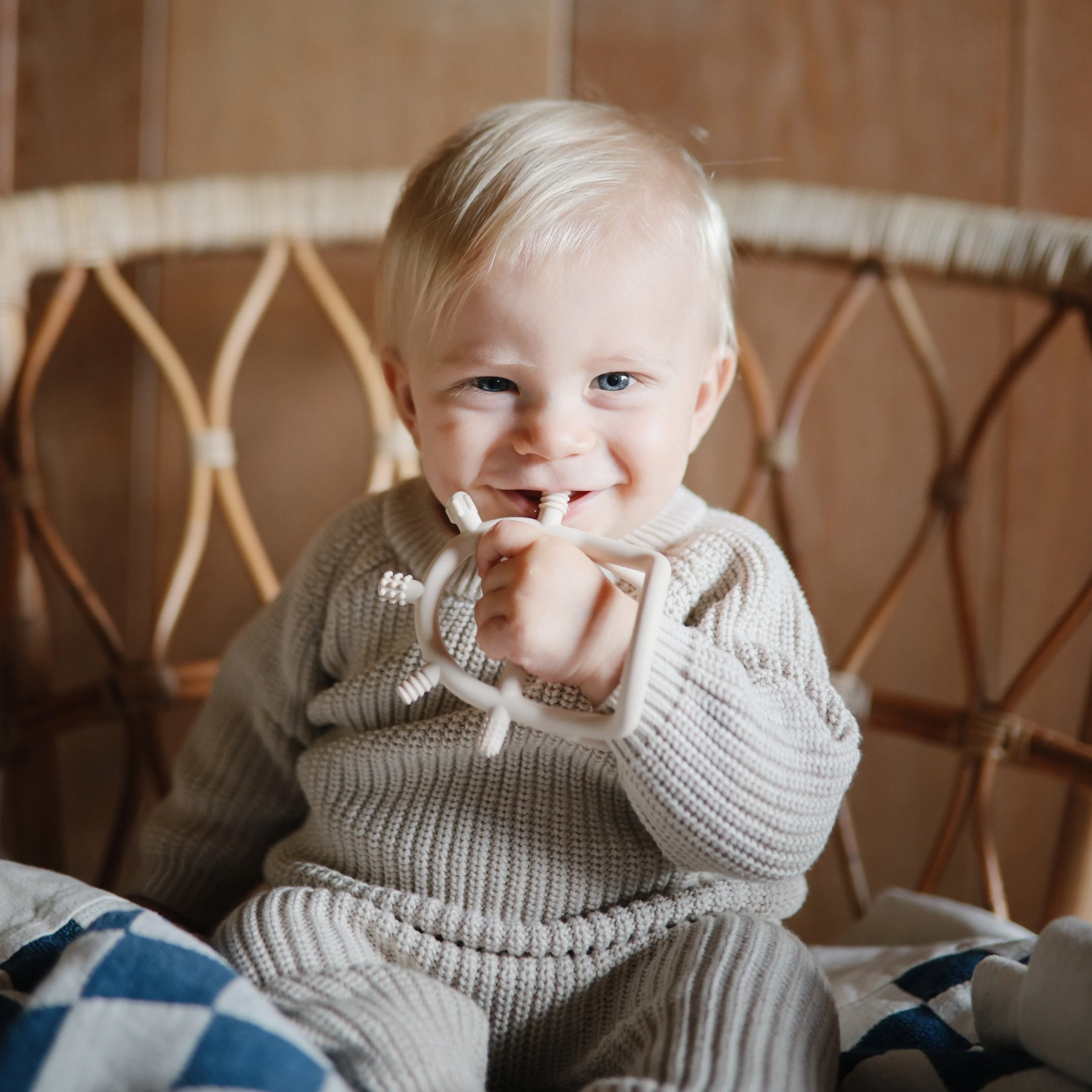 Mushie No-Drop Sensory Teether - Image 5