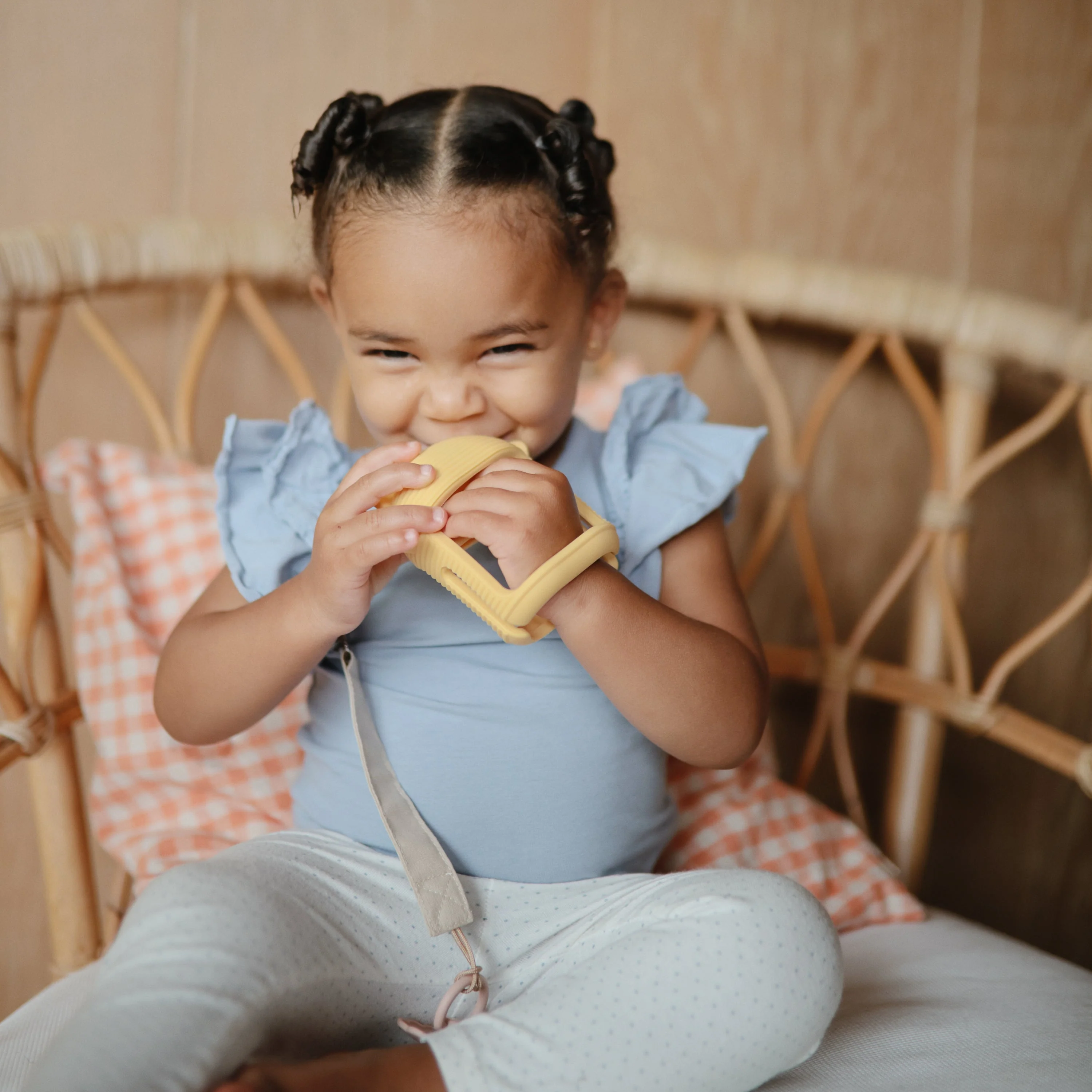Mushie No-Drop Teether - Image 14