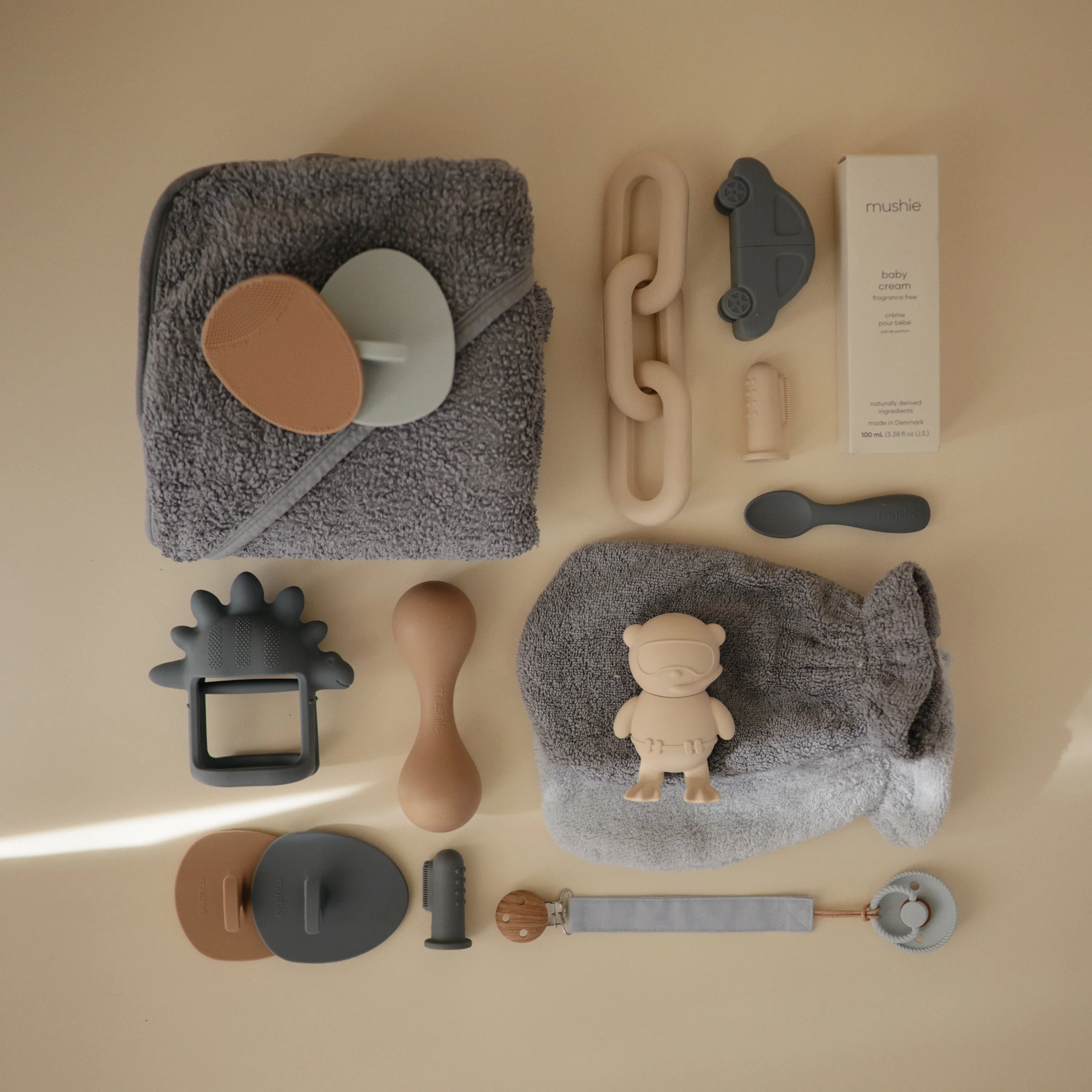 Mushie No-Drop Teether - Image 16
