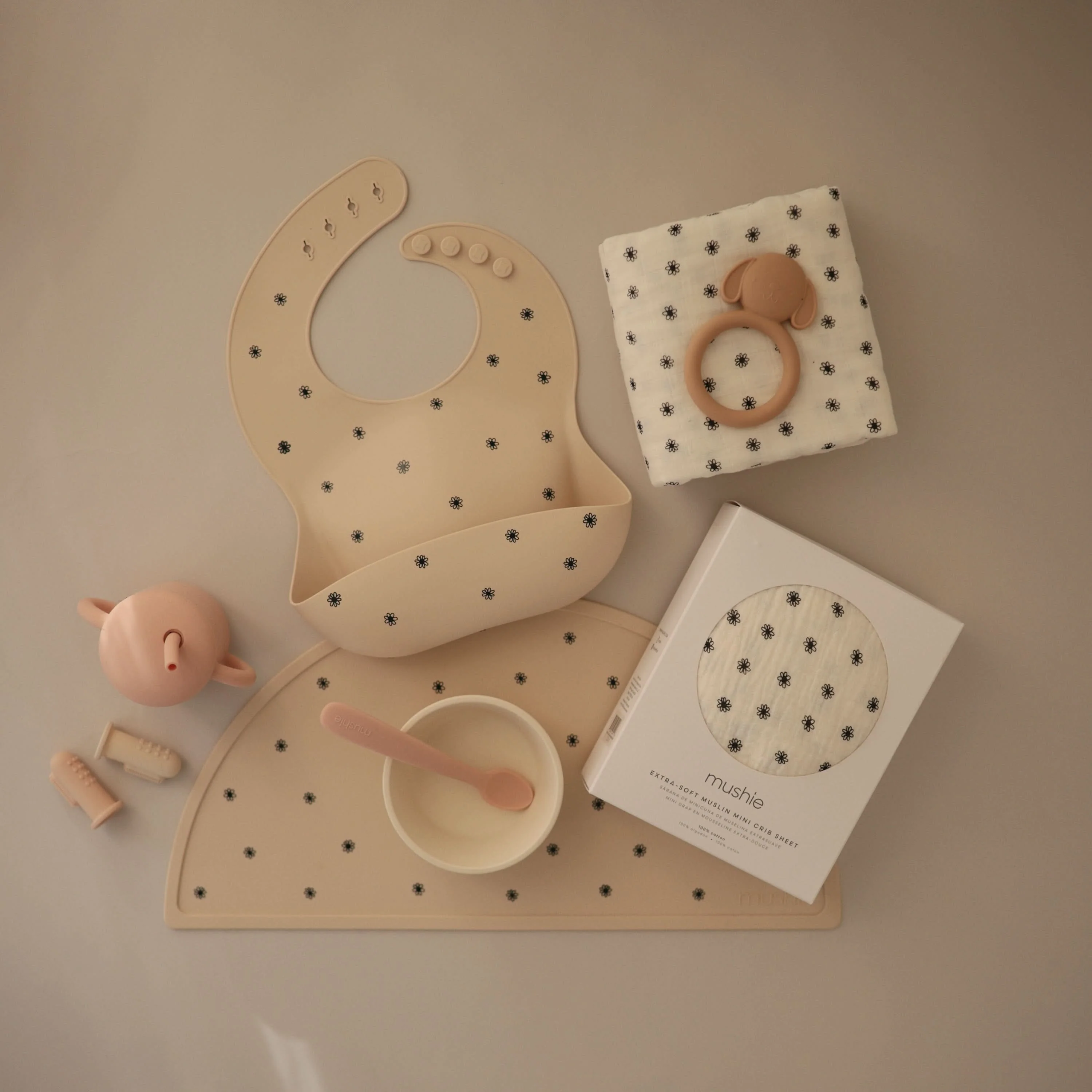 Mushie Organic Cotton Muslin Swaddle Blanket - Image 171