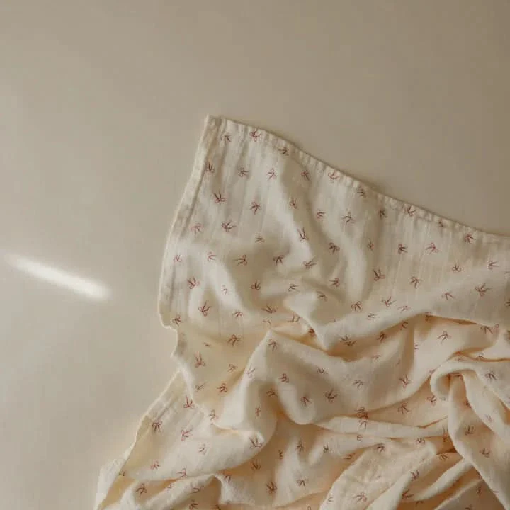 Mushie Organic Cotton Muslin Swaddle Blanket - Image 186