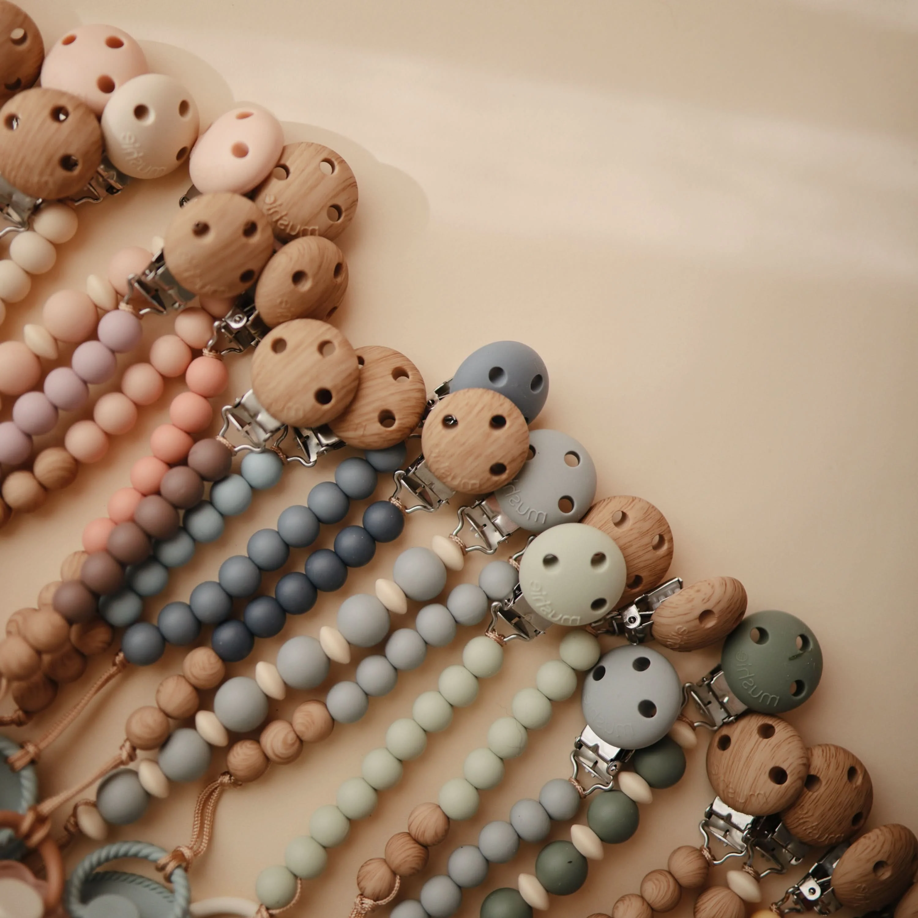 Mushie Silicone Pacifier Clip | Eva - Image 120