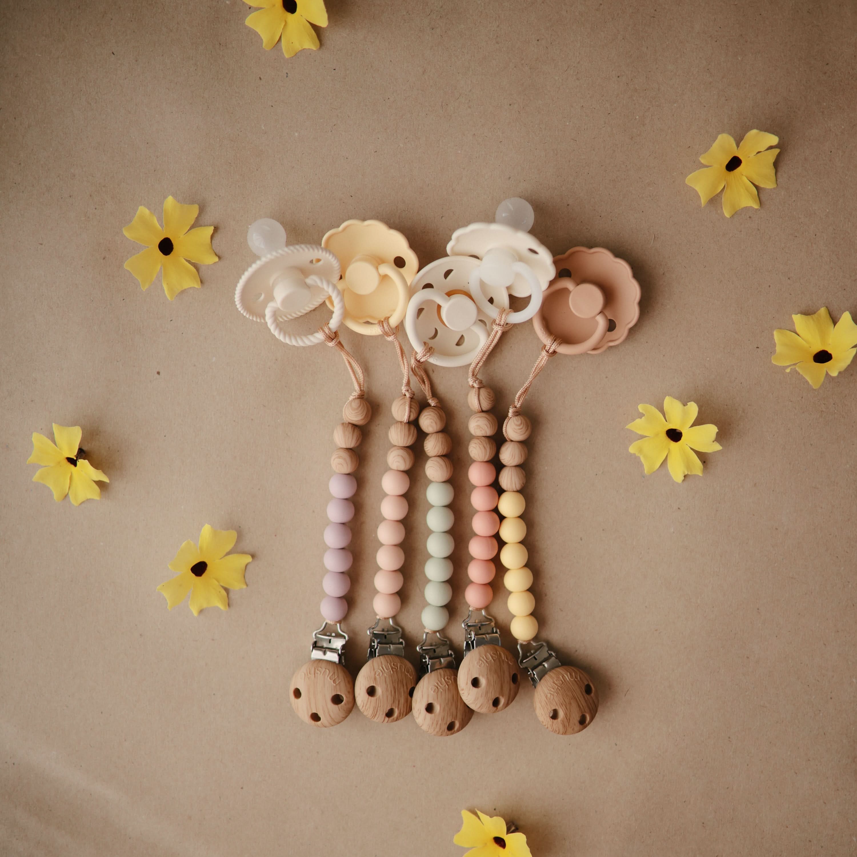 Mushie Silicone Pacifier Clip | Eva - Image 124