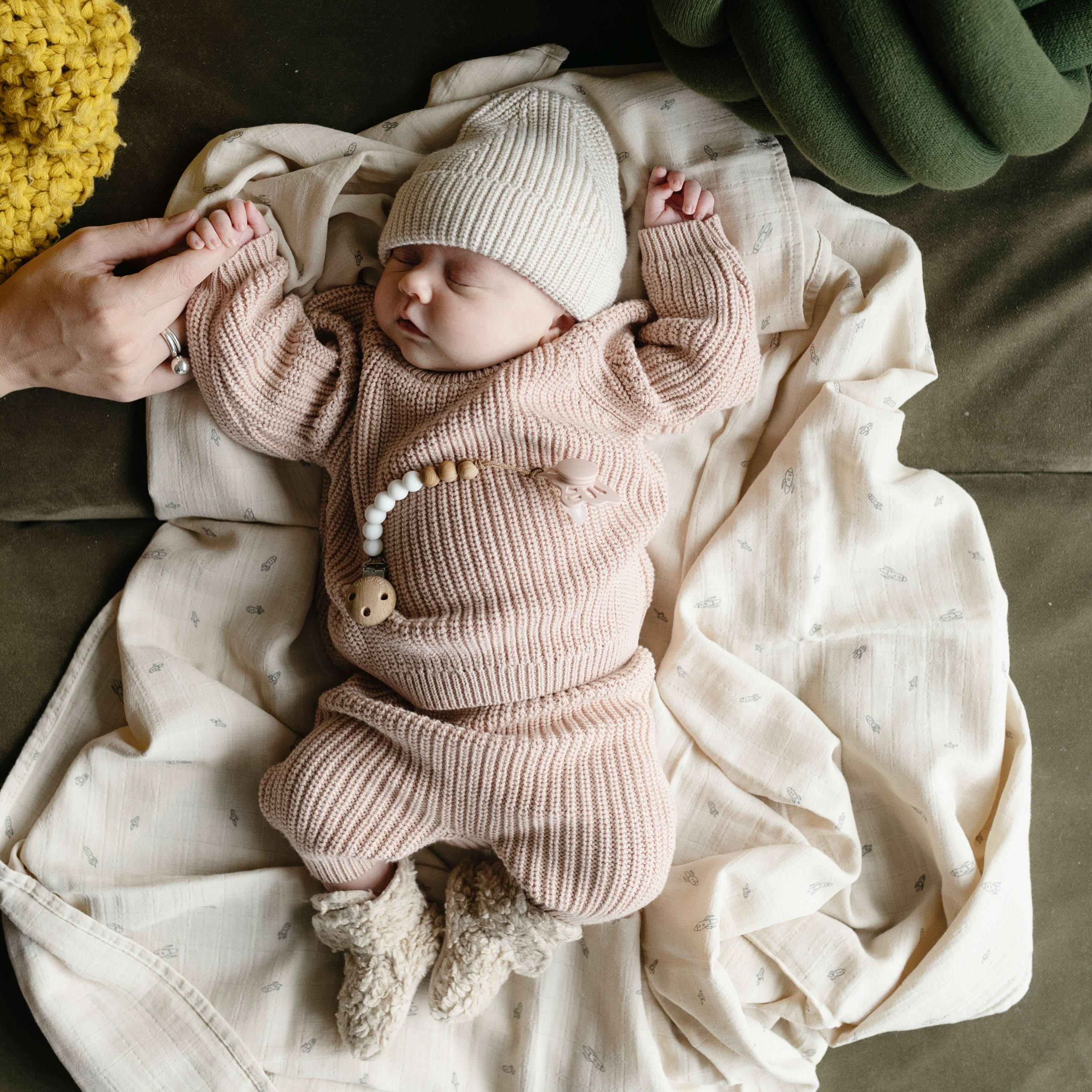 Mushie Silicone Pacifier Clip | Eva - Image 127
