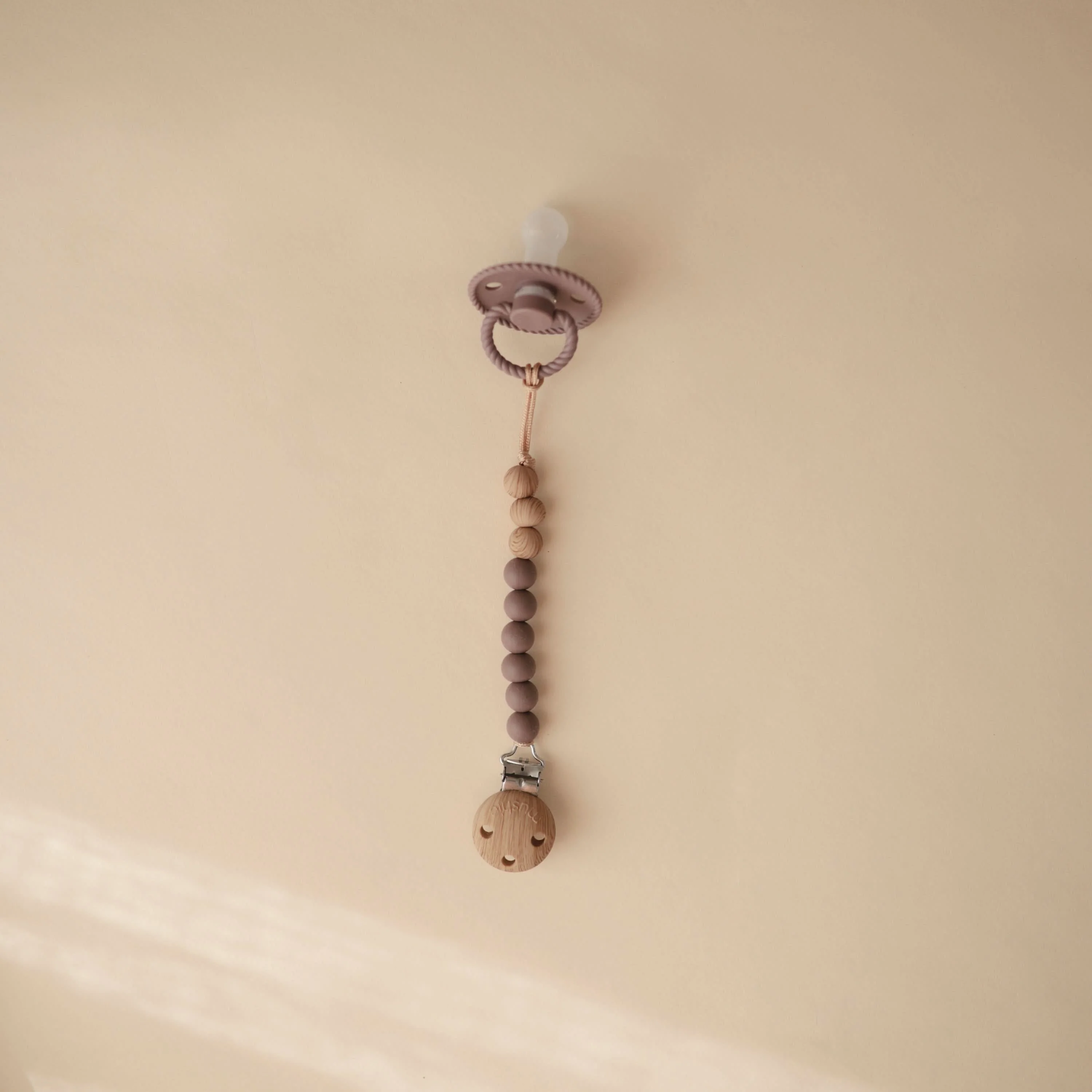 Mushie Silicone Pacifier Clip | Eva - Image 22