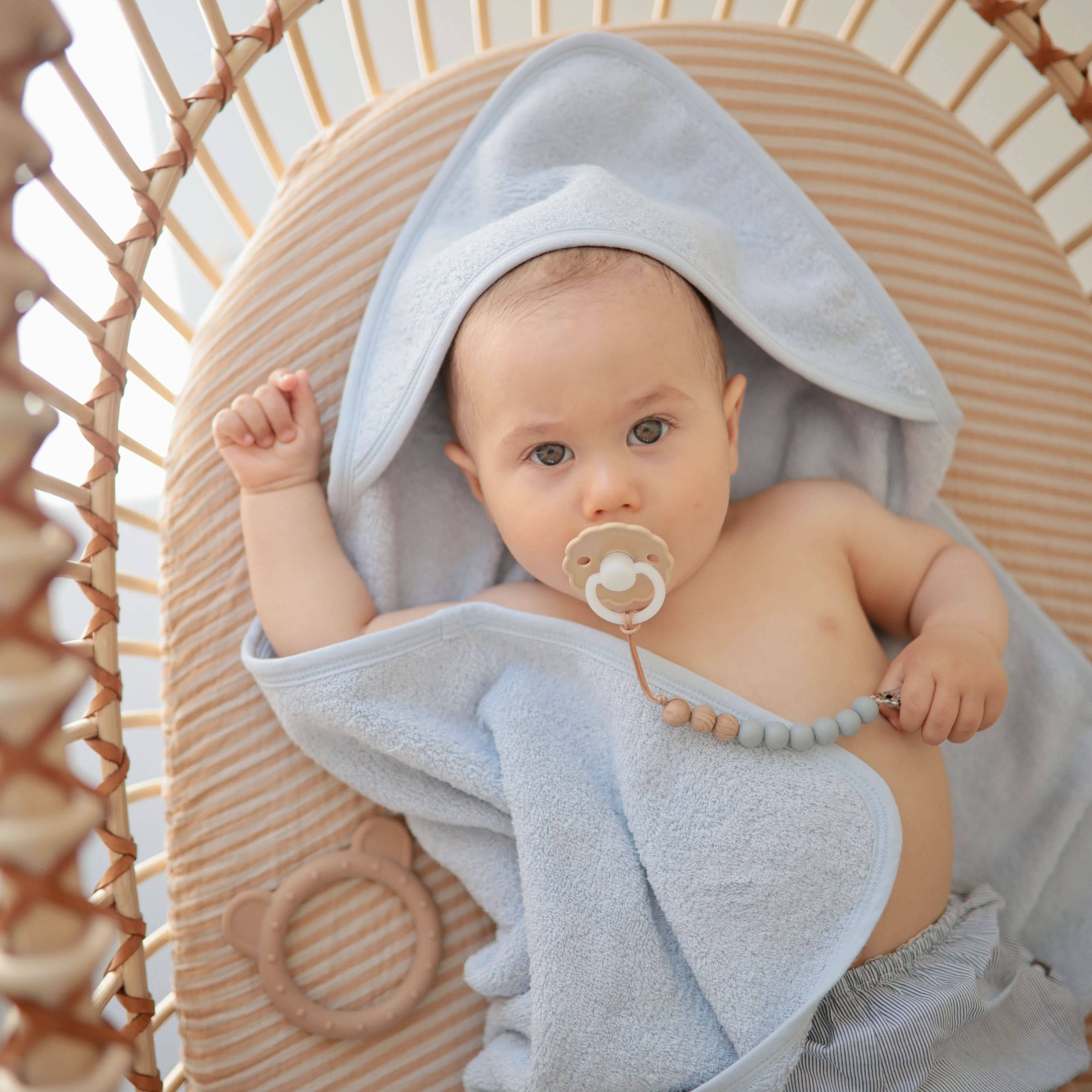 Mushie Silicone Pacifier Clip | Eva - Image 62