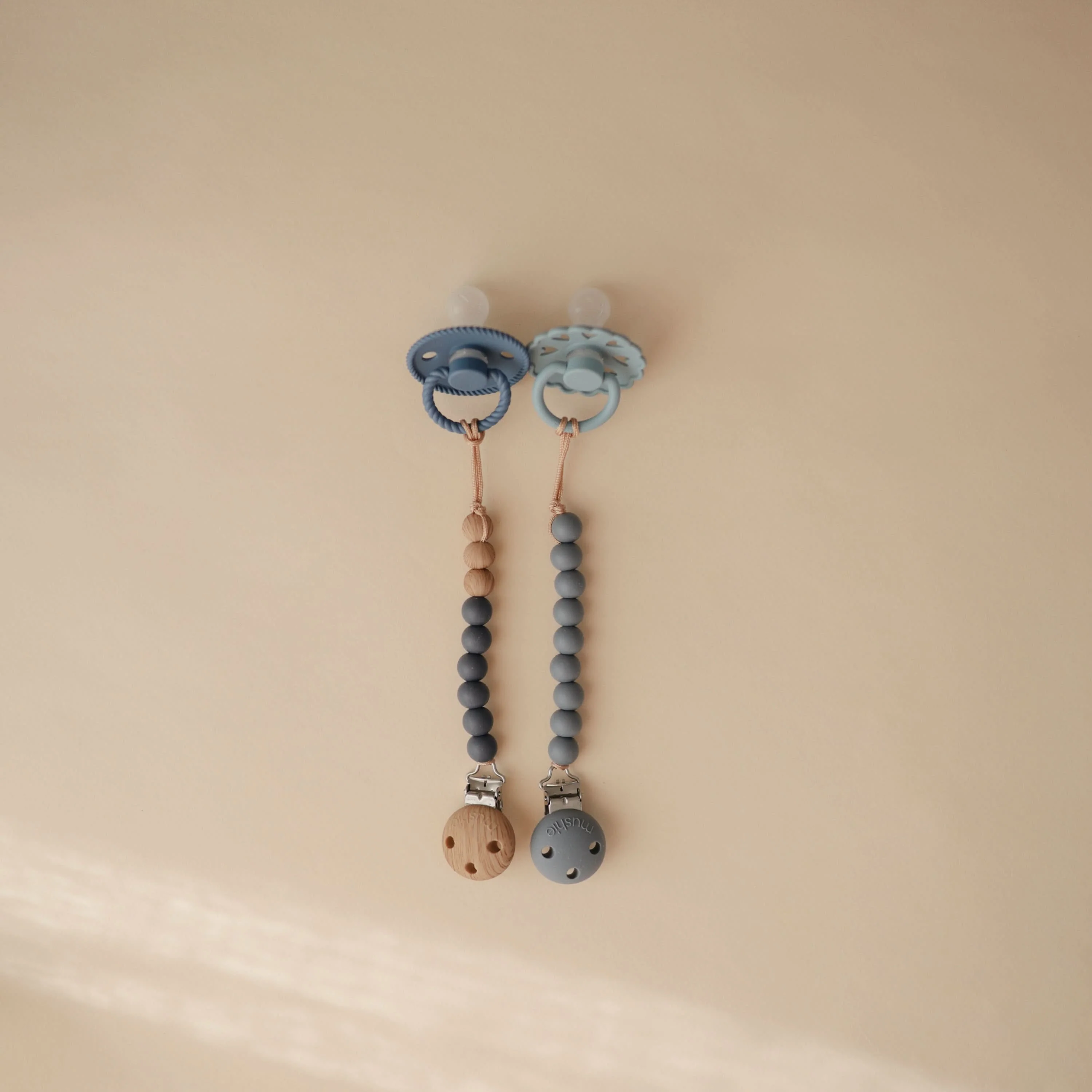 Mushie Silicone Pacifier Clip | Hera - Image 29