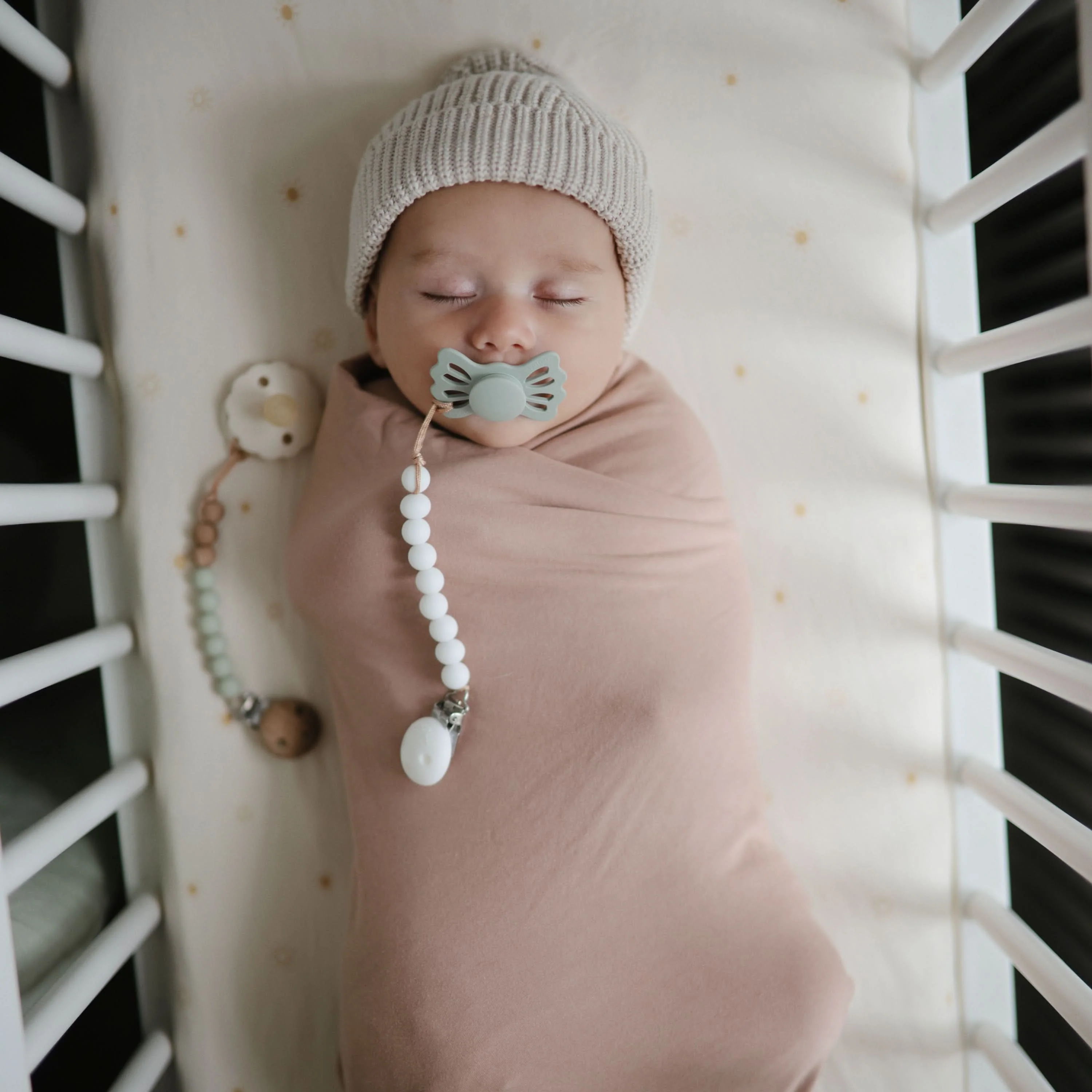 Mushie Silicone Pacifier Clip | Hera - Image 34