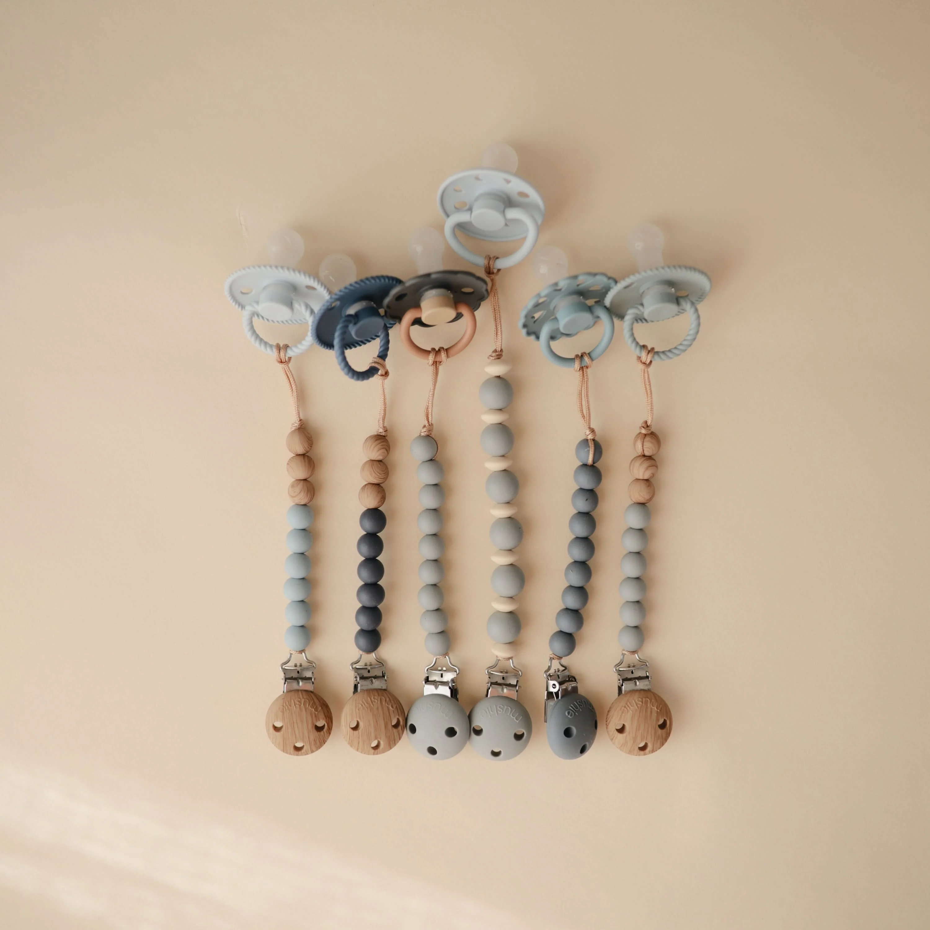 Mushie Silicone Pacifier Clip | Hera - Image 38