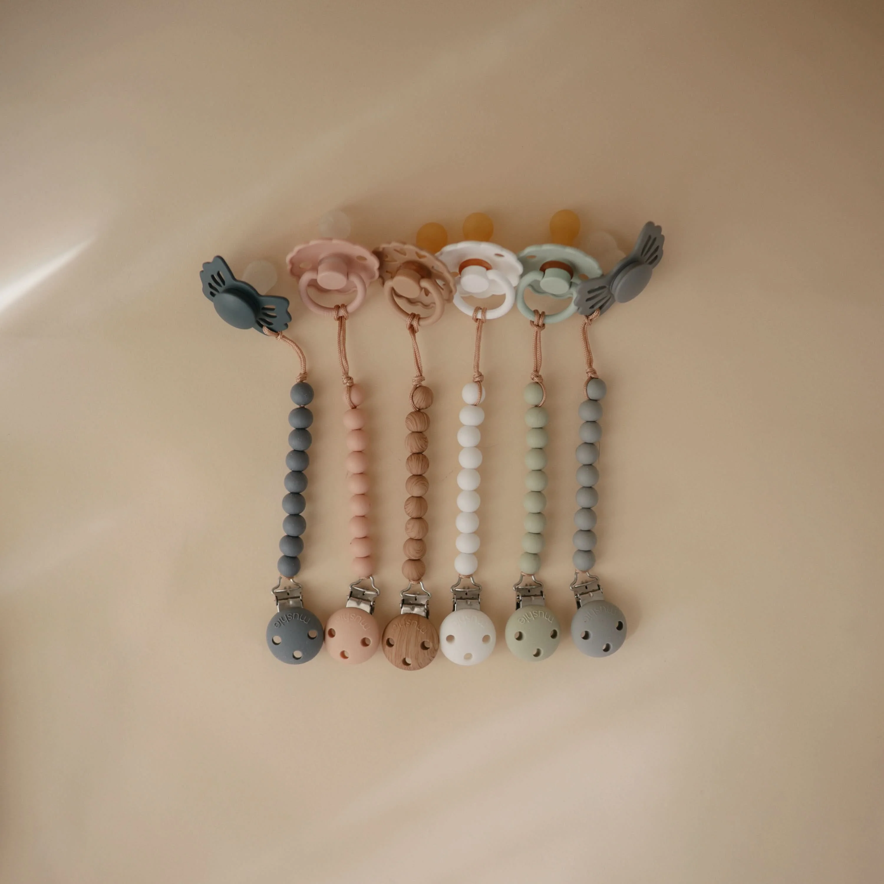 Mushie Silicone Pacifier Clip | Hera - Image 41