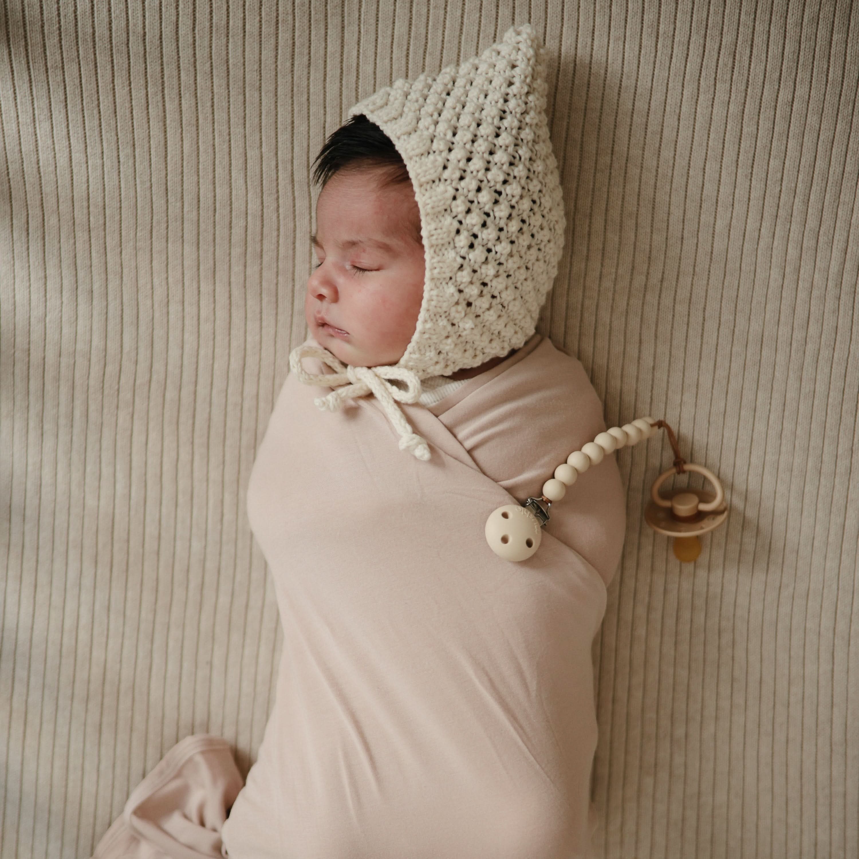 Mushie Silicone Pacifier Clip | Hera - Image 65