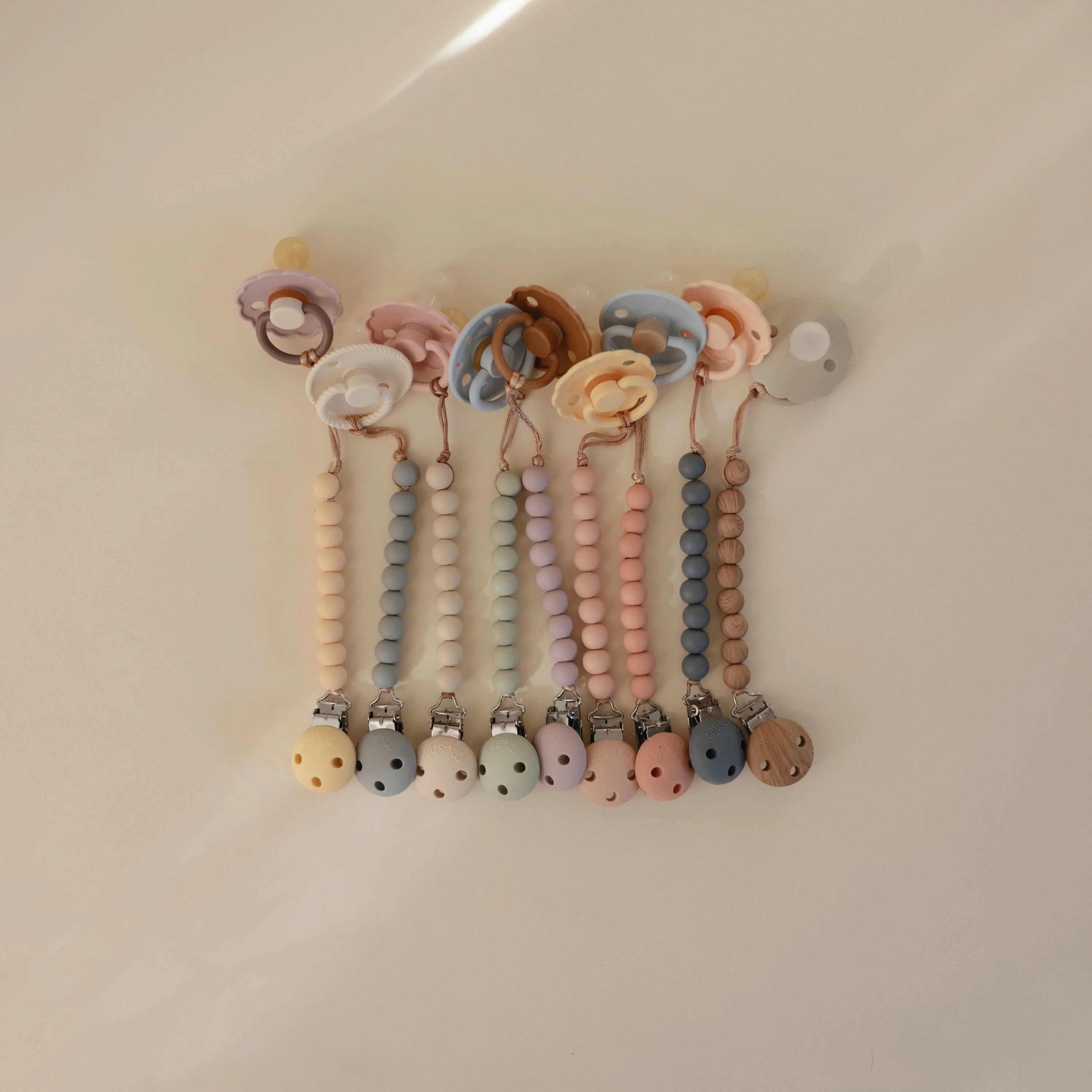 Mushie Silicone Pacifier Clip | Hera - Image 80