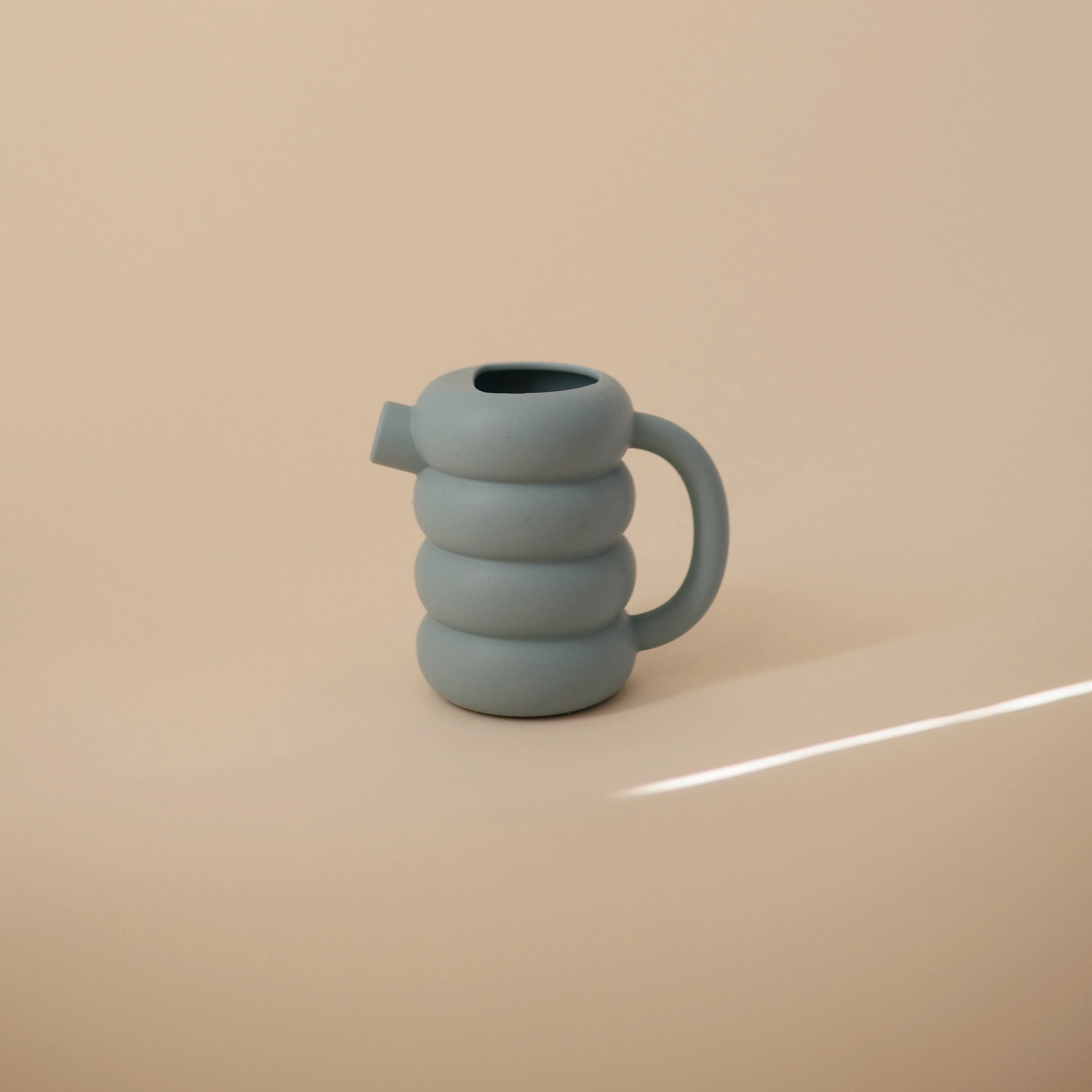 Mushie Silicone Watering Can - Image 3