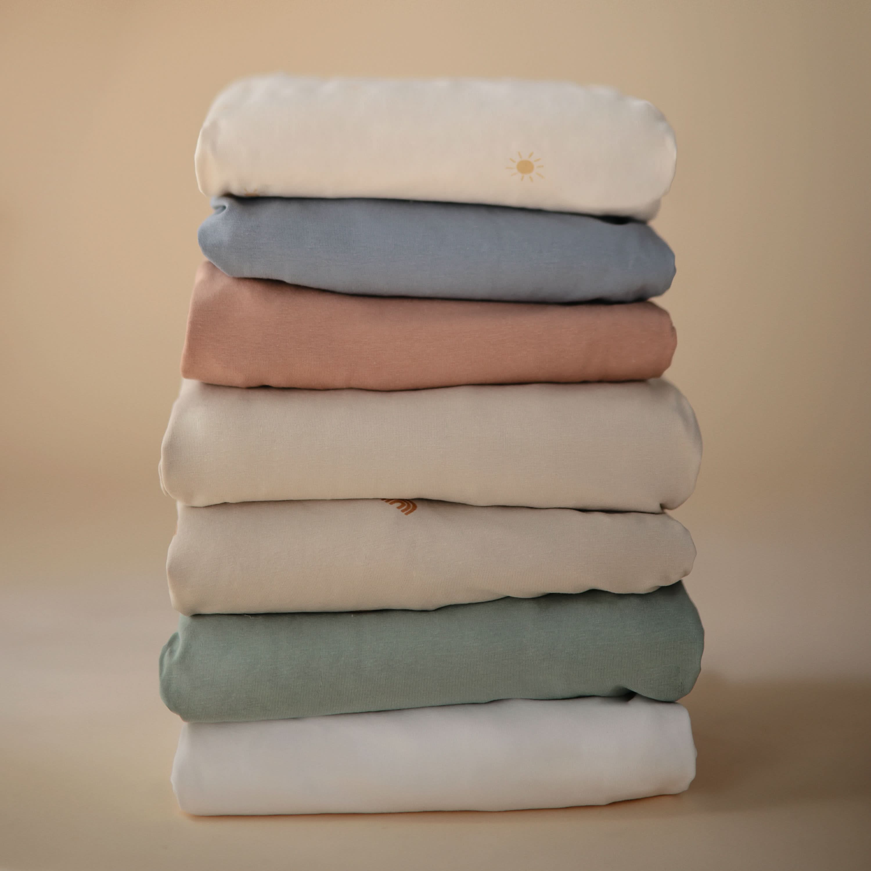 Mushie Stretchy Organic Crib Sheet - Image 5