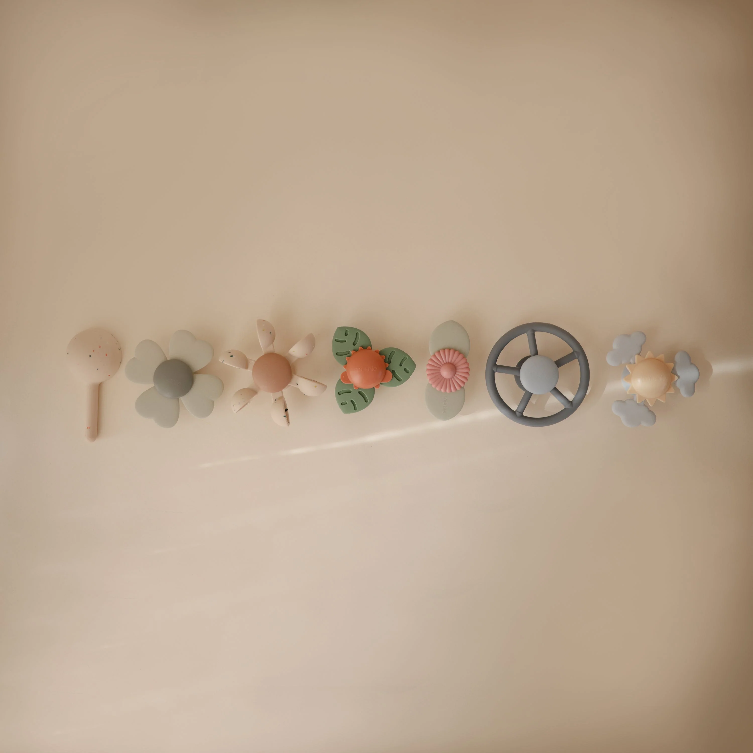 Mushie Suction Spinner Toy - Image 8